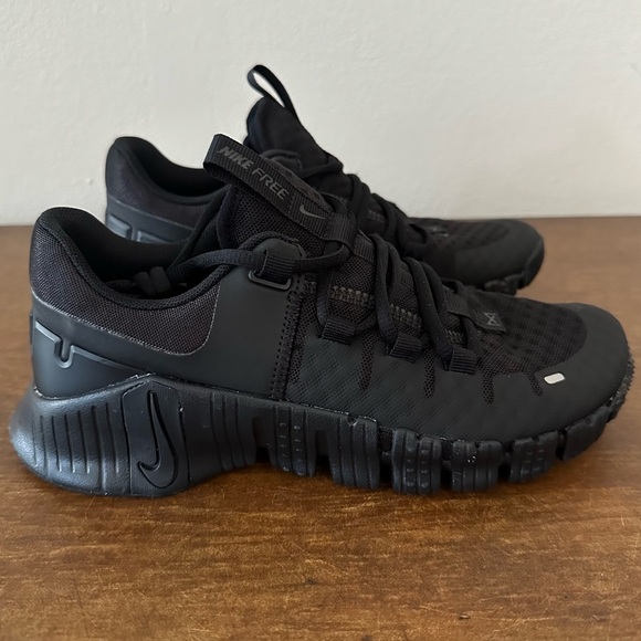 Nike Women's Free Metcon 5 Black Anthracite DV3950 004 Multi Size NEW - Picture 3 of 8